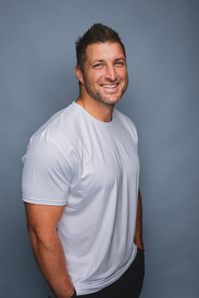 Tim Tebow’s Look Again: Recognize Your Worth. Renew Your Hope. Run With Confidence. Debuts On New York Times, USA Today And Publishers Weekly Best-Sellers Lists