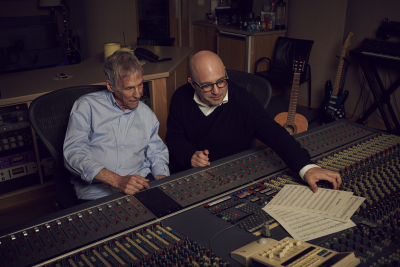Burt Bacharach and Daniel Tashian share “Midnight Watch,” talk collaborative EP w. Variety