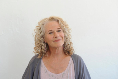 Carole King Earns GRAMMY nomination in Best Song Written for Visual Media category for “Here I Am (Singing My Way Home)”
