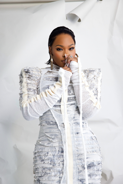 Tasha Cobbs Leonard Pens Debut Book Do It Anyway: Don’t Give Up Before It Gets Good Out May 7, 2024 via WaterBrook