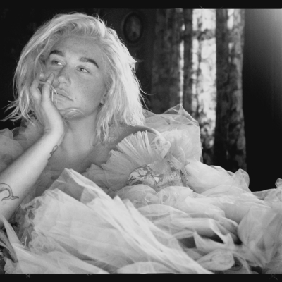 Kesha Debuts Video For Here Comes The Change