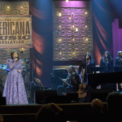 Americana At The Ascend Amphitheater Loretta Lynn, Steve Earle, Gillian Welch and Special Guests