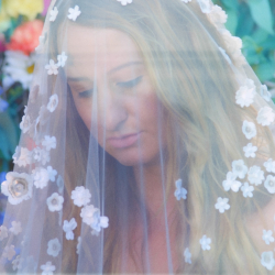 Margo Price Makes Her Most Striking Visual Statement to Date in “I’d Die For You” (Synthphonic)