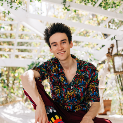 Jacob Collier Dazzles This Fall With Key Appearances & Collaborations