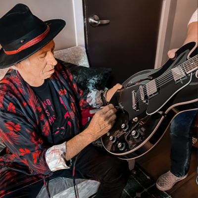 OneOf Partners with MusiCares® and Julien’s Auctions to Mint First-Ever Keith Richards NFT