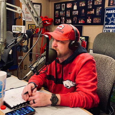 Justin Moore Shines as New Co-Host on ﻿103.7 The Buzz Sports Radio’s “Morning Mayhem”