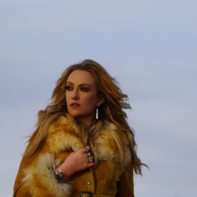 Big Yellow Dog Music Signs Clare Dunn To Roster 